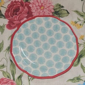 2 The Pioneer Woman Red and Blue Floral Salad Plates